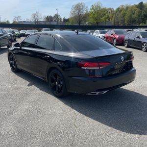 VOLKSWAGEN PASSAT R-LINE - 5