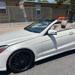 2014 Mercedes-BENZ E-CLASS 照片 2