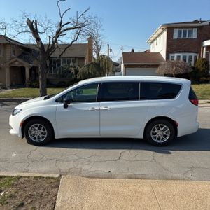 CHRYSLER VOYAGER LX - 3