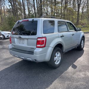 FORD ESCAPE XLT - 8