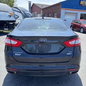 FORD FUSION SE - 7