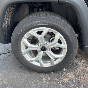 صورة مصغرة 19 لـ 2025 JEEP COMPASS LATITUDE