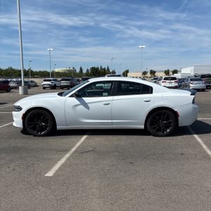 DODGE CHARGER SXT - 3