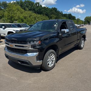2020 Chevrolet SILVERADO 1500 LT photo 1