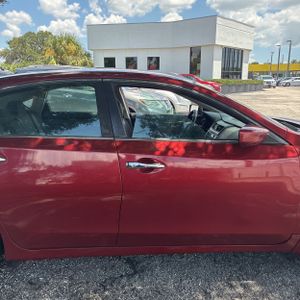 2016 Nissan ALTIMA 2.5 S — миниатюра 11
