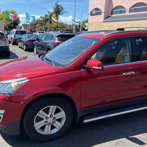 CHEVROLET TRAVERSE LT - 2