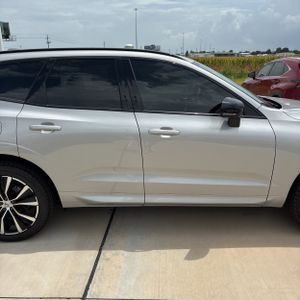 صورة مصغرة 11 لـ 2024 Volvo XC60 B5 PLUS DARK THEME