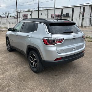 JEEP COMPASS LIMITED 4X4 - 5