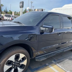FORD F-150 LIGHTNING PLATINUM - 2
