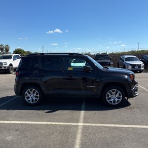 JEEP RENEGADE - 10