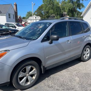 صورة 2 لـ 2016 Subaru FORESTER 2.5I