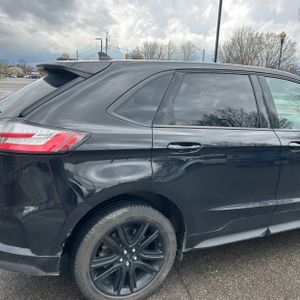 FORD EDGE ST-LINE - 9