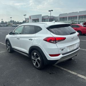 2017 Hyundai TUCSON LIMITED — фото 5