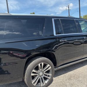 CHEVROLET SUBURBAN PREMIER - 8