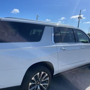 CHEVROLET SUBURBAN HIGH COUNTRY - 9