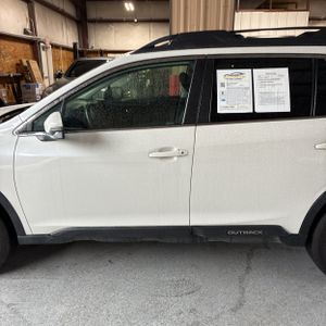 SUBARU OUTBACK PREMIUM - 4