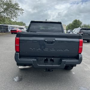 TOYOTA TACOMA SR5 - 7