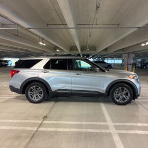 FORD EXPLORER XLT - 10