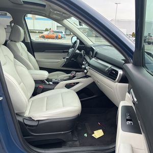 صورة 32 لـ 2024 KIA TELLURIDE S