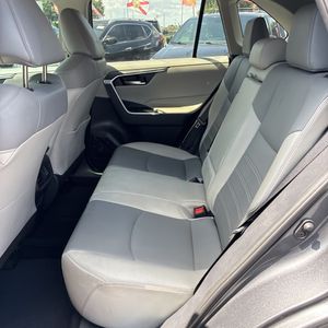 2019 Toyota RAV4 XLE PREMIUM — фото 34