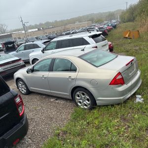 FORD FUSION SE - 3