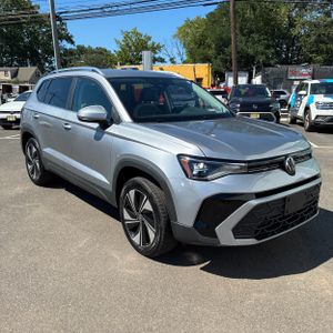 صورة 12 لـ 2025 Volkswagen TAOS SE 4MOTION