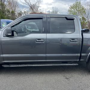 FORD F-150 XLT - 4
