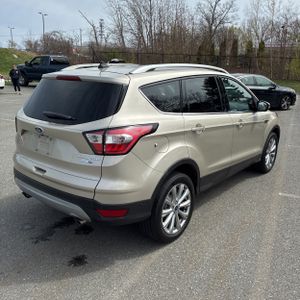 FORD ESCAPE TITANIUM - 8