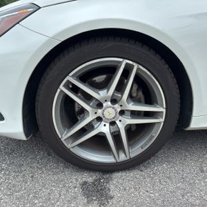 2014 Mercedes-BENZ E-CLASS 缩略图 17