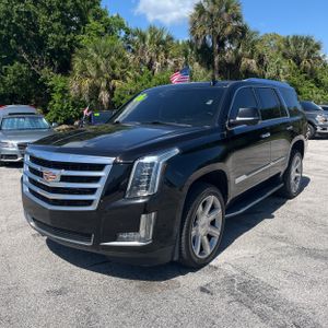 CADILLAC ESCALADE LUXURY - 1
