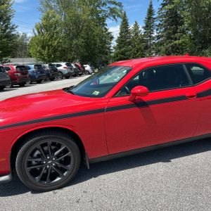 صورة 2 لـ 2021 Dodge CHALLENGER GT
