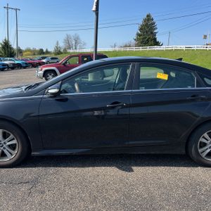 HYUNDAI SONATA GLS - 4