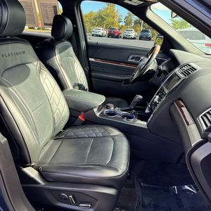صورة 33 لـ 2017 FORD EXPLORER PLATINUM