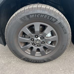 2026 Toyota LAND CRUISER BASE — миниатюра 17