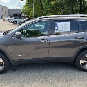 2019 JEEP CHEROKEE LIMITED — фото 4