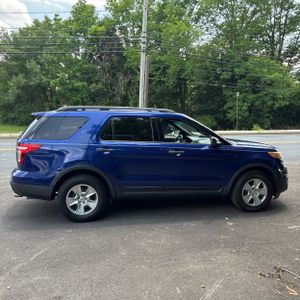 صورة 10 لـ 2013 FORD EXPLORER BASE