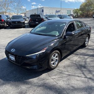 HYUNDAI ELANTRA SE - 1