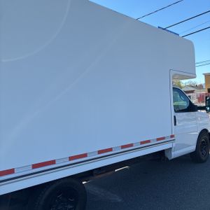 CHEVROLET EXPRESS 3500 - 9