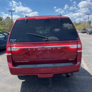 LINCOLN NAVIGATOR BASE - 7