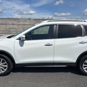 NISSAN ROGUE SV - 4