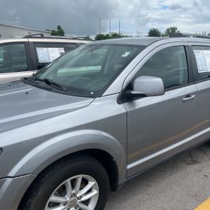 2017 Dodge JOURNEY SXT — фото 2
