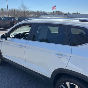 VOLKSWAGEN TAOS SE 4MOTION - 6