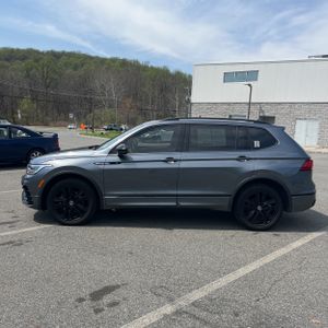 VOLKSWAGEN TIGUAN SE R-LINE BLACK 4MOTION - 3