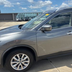 صورة 2 لـ 2019 Nissan ROGUE SV