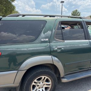 2004 Toyota SEQUOIA SR5 — фото 9