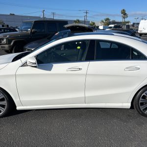 MERCEDES-BENZ CLA - 4