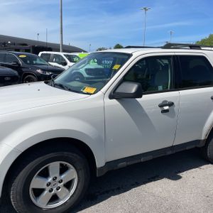 FORD ESCAPE XLT - 2