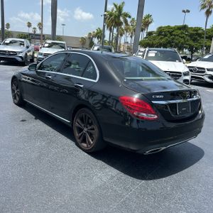 2015 Mercedes-BENZ C-CLASS photo 5