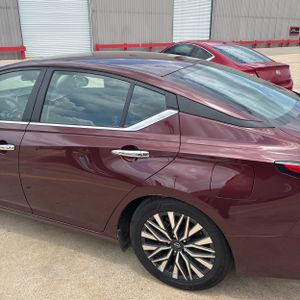 صورة 6 لـ 2025 Nissan ALTIMA SV