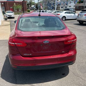 FORD FOCUS SE - 7